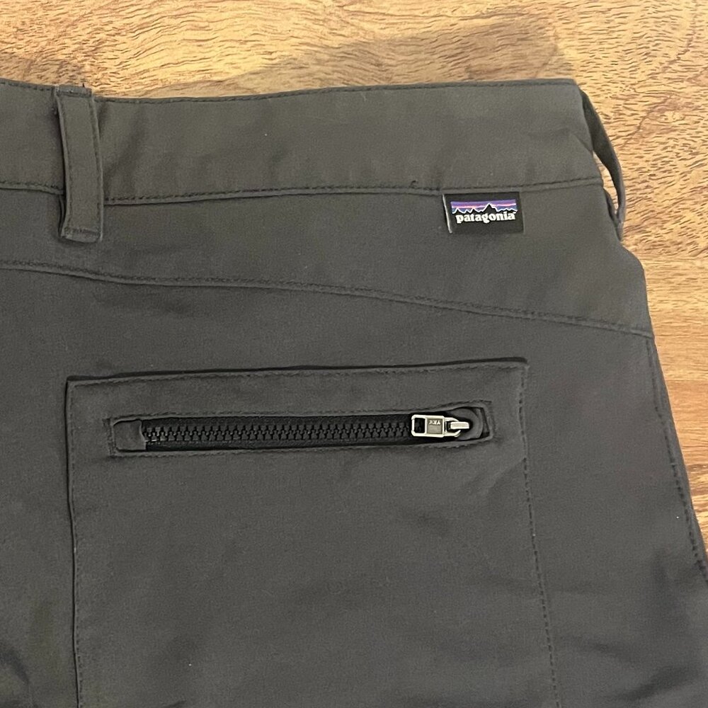 Patagonia Happy Hike Women's Shorts, Black/Graphite, Size 4 - Picture 3 of 8